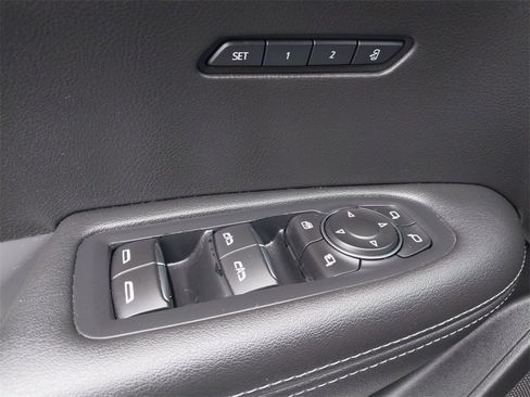 Used 2021 Cadillac XT6 Premium Luxury image 21