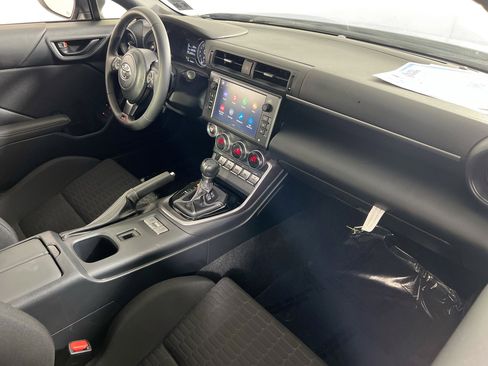 Used 2025 Toyota GR86 image 26