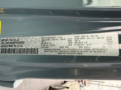 Used 2024 Jeep Wrangler Unlimited Sahara w/ Technology Group AWD/4WD image 46