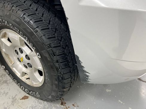 Used 2010 Chevrolet Tahoe LT AWD/4WD image 28