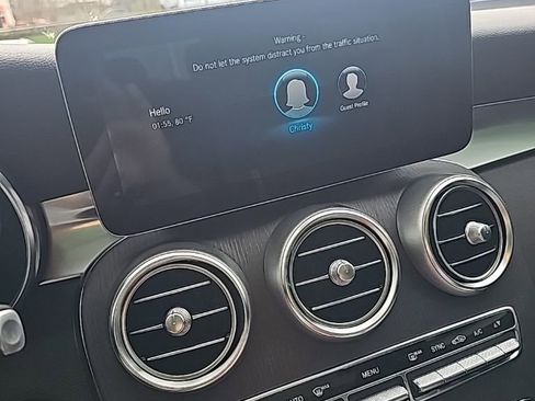 Used 2021 Mercedes-Benz GLC 300 4MATIC image 10