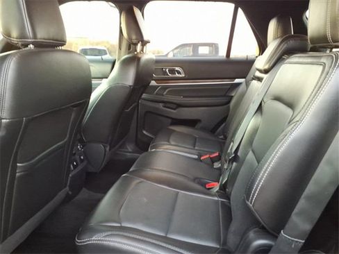 Used 2018 Ford Explorer Limited w/ Equipment Group 301A image 11