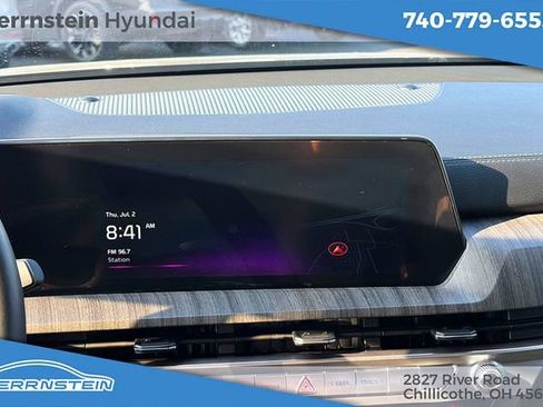 Used 2024 Kia Telluride EX w/ EX Captain's Chair Package AWD/4WD image 8