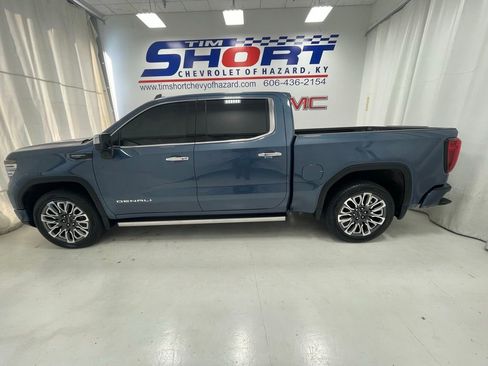 Used 2024 GMC Sierra 1500 Denali Ultimate AWD/4WD image 8