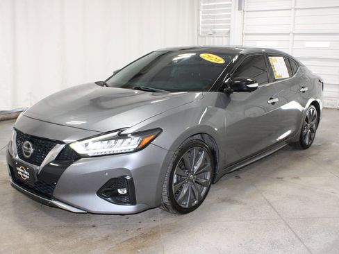 Used 2020 Nissan Maxima Platinum w/ Sport Mat Group FWD image 4