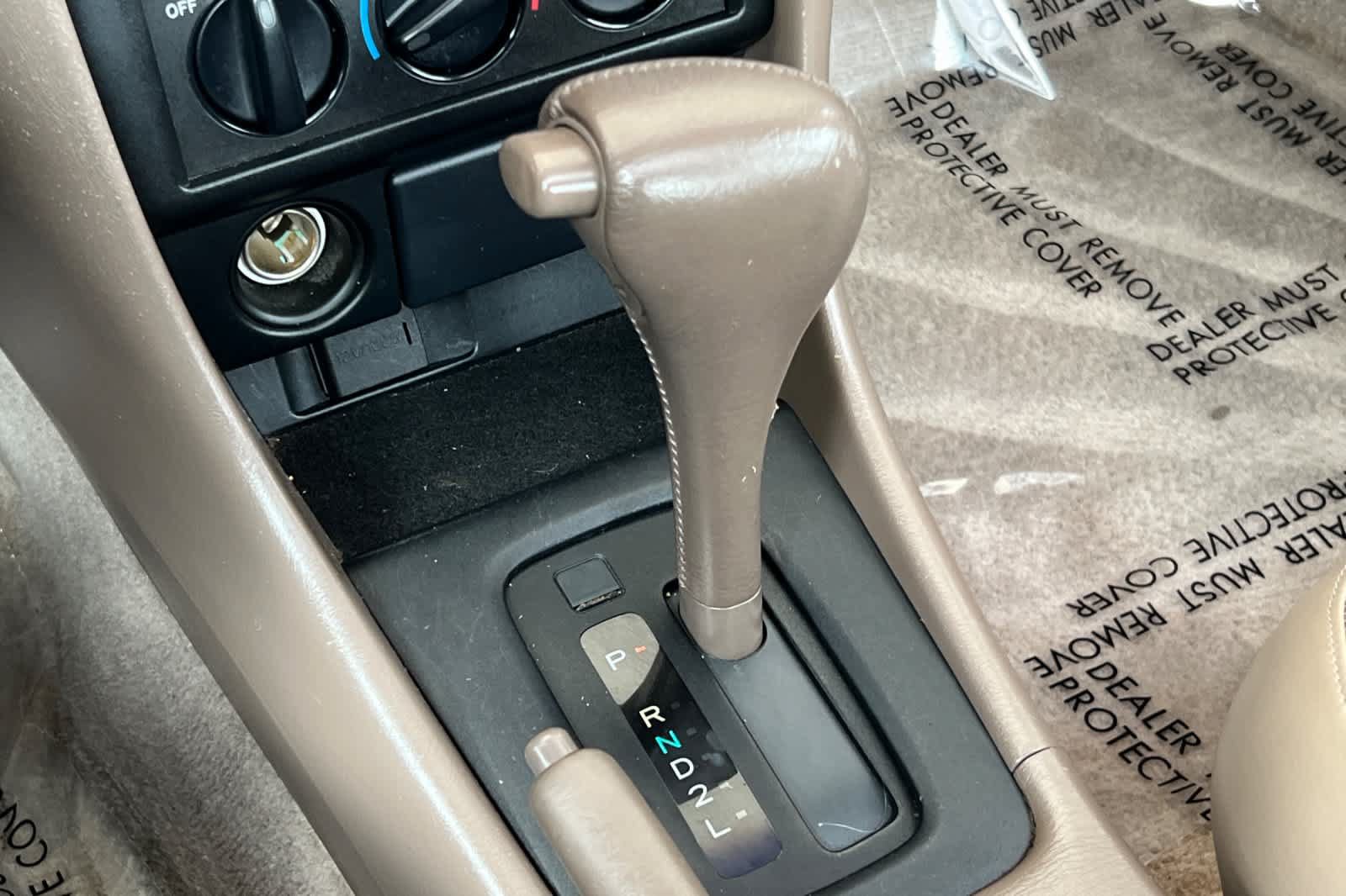 Used 1997 Toyota Camry LE w/ Leather Trim Pkg FWD image 21