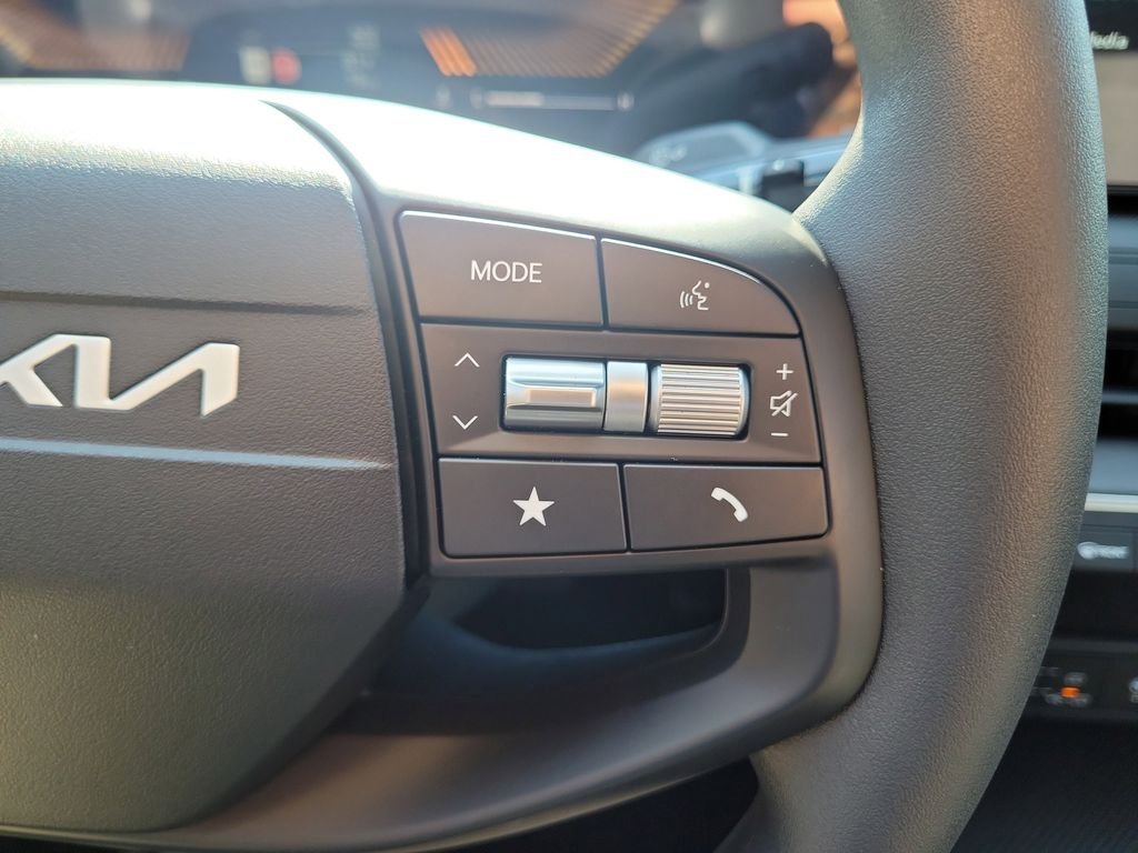 New 2026 Kia K4 FWD image 25