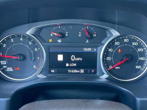 Used 2023 GMC Acadia SLT image 42