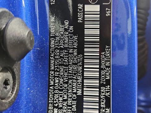 Used 2022 Toyota C-HR XLE FWD image 30