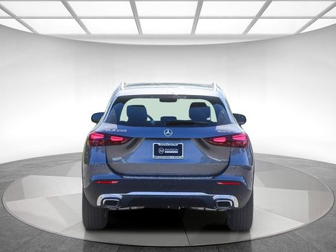 New 2026 Mercedes-Benz GLA 250 4MATIC image 3