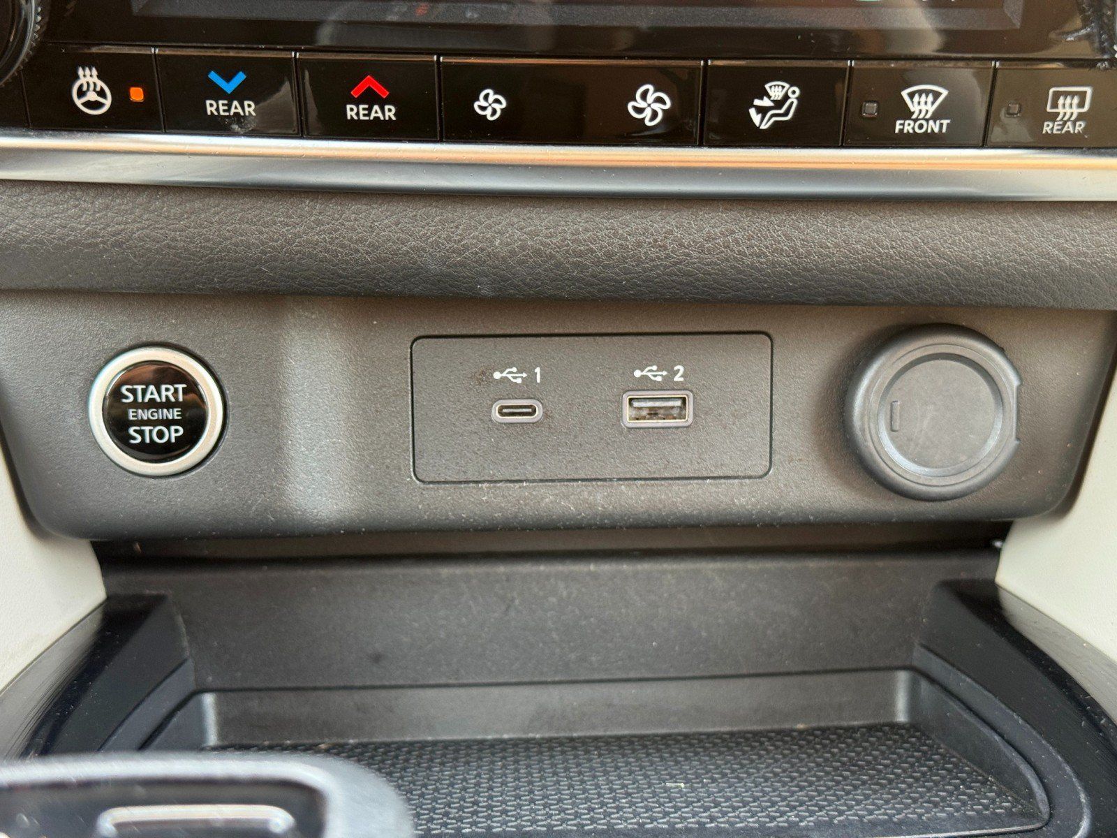 Used 2023 Nissan Rogue SL w/ SL Premium Package FWD image 28