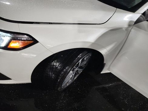 Used 2023 Honda Civic Touring image 11