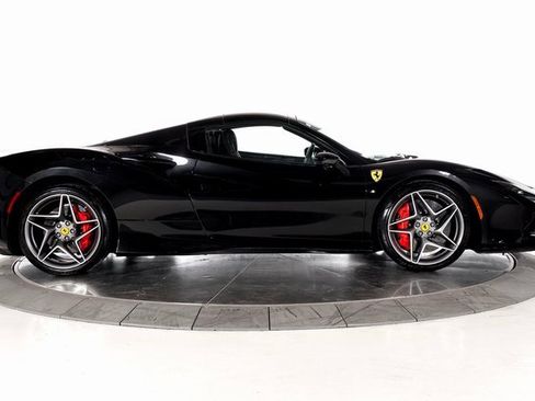 Certified 2021 Ferrari F8 Tributo image 13