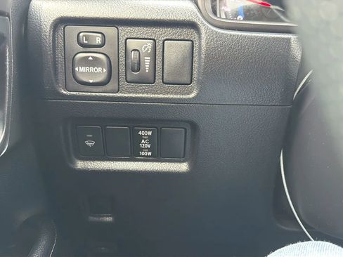 Used 2018 Toyota 4Runner SR5 Premium AWD/4WD image 15