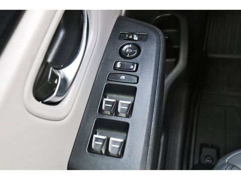 Used 2025 Honda Pilot EX-L image 23