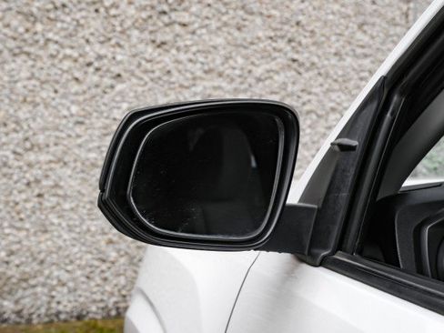 Used 2022 Toyota Tacoma SR image 40