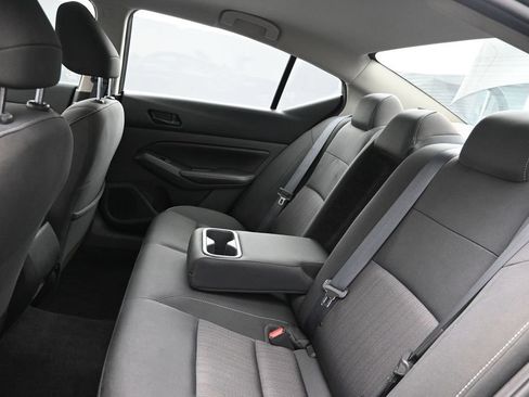 Used 2024 Nissan Altima 2.5 SV FWD image 17