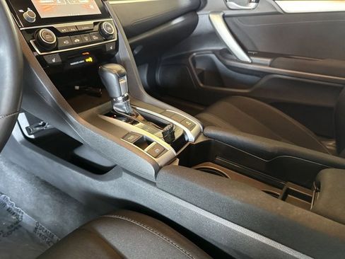 Used 2020 Honda Civic EX image 19