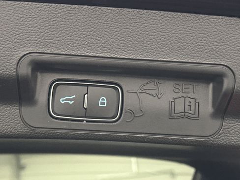 Used 2025 Ford Explorer Platinum w/ LUX Leather Package image 16