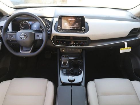 New 2026 Nissan Rogue SV image 25