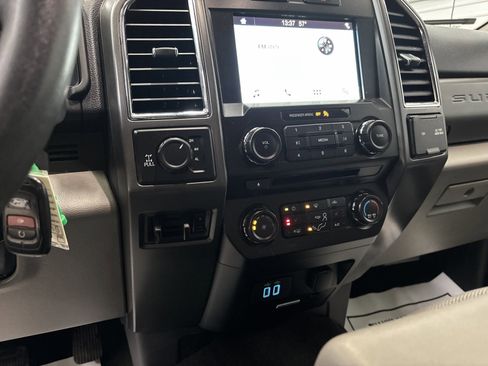Used 2018 Ford F250 XLT w/ XLT Premium Package image 20