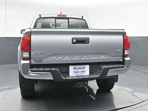 Used 2018 Toyota Tacoma SR5 image 6