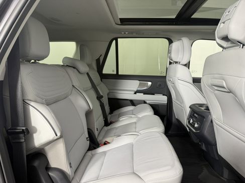 Certified 2026 Ford Expedition Max Platinum w/ Platinum Ultimate Package AWD/4WD image 14