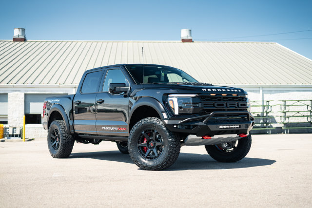 New 2026 Ford F150 Raptor w/ Equipment Group 803A Raptor R AWD/4WD image 2