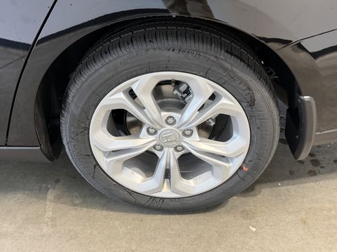 New 2026 Honda Accord LX image 15