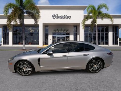 Used 2017 Porsche Panamera 4S AWD/4WD image 8