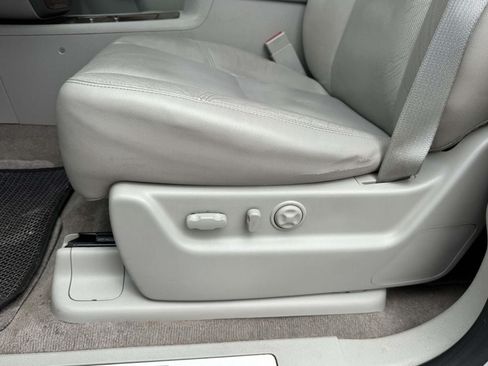 Used 2011 Chevrolet Tahoe LTZ AWD/4WD image 20