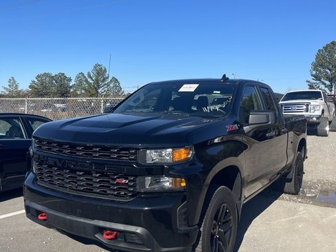 Used 2019 Chevrolet Silverado 1500 Custom Trail Boss w/ Custom Convenience Package image 2