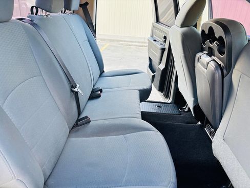 Used 2017 RAM 1500 Express image 18