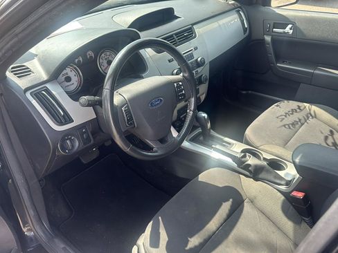 Used 2011 Ford Focus SES w/ 401A Rapid Spec Order Code FWD image 9