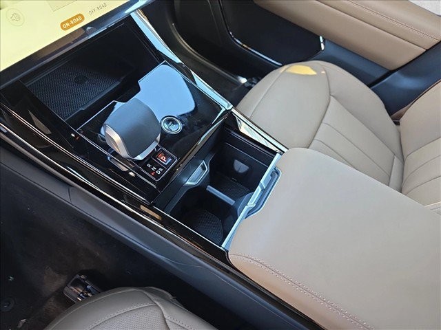 New 2027 Land Rover Range Rover Sport SE AWD/4WD image 25