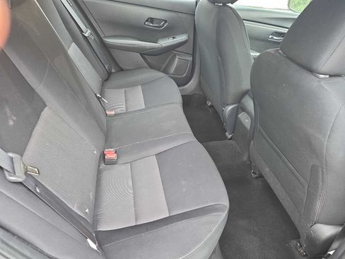 Used 2024 Nissan Sentra SV FWD image 9