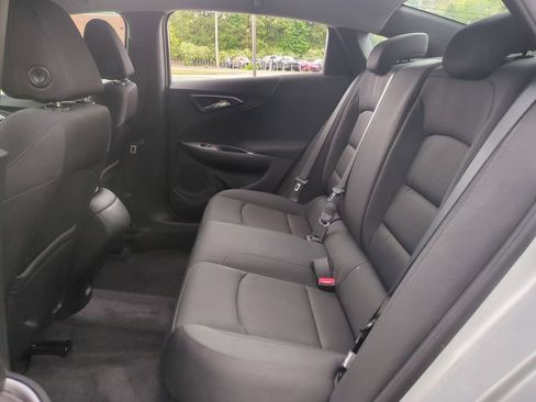 Used 2021 Chevrolet Malibu RS FWD image 23
