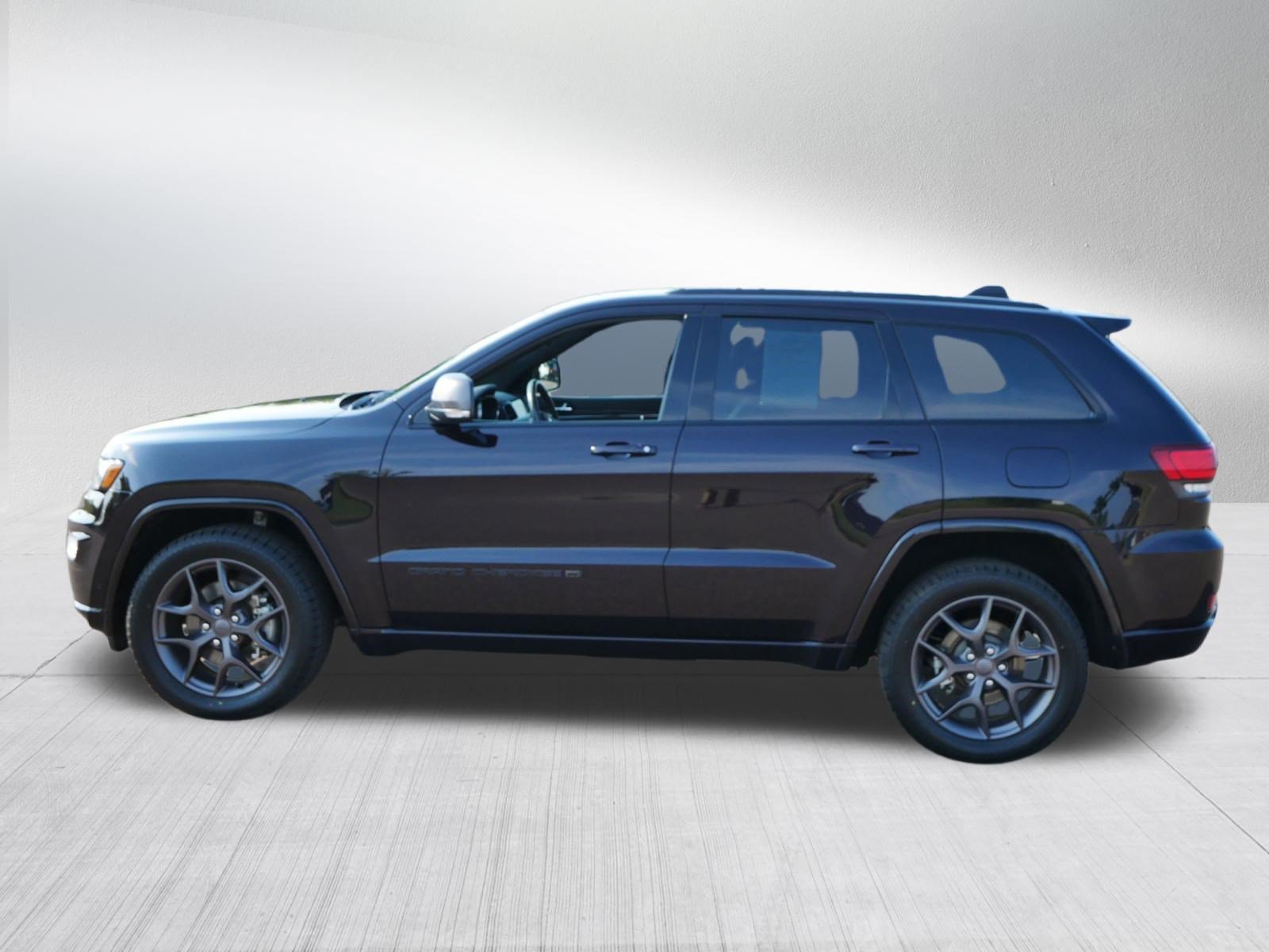 Certified 2021 Jeep Grand Cherokee Limited w/ Quick Order Package 28K 80th AWD/4WD image 4