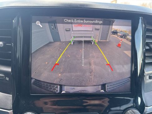 Used 2019 RAM 1500 Big Horn AWD/4WD image 36