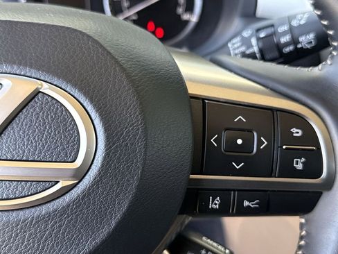 Used 2023 Lexus GX 460 Premium w/ Accessory Package image 27