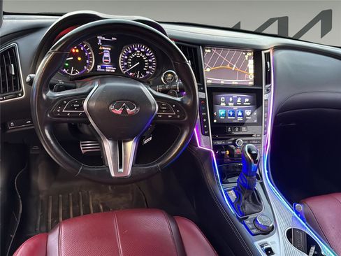 Used 2018 INFINITI Q60 Red Sport 400 AWD/4WD image 21