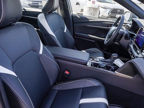 New 2026 Toyota Camry SE w/ Convenience Package FWD image 28