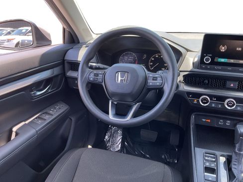 Used 2024 Honda CR-V EX image 8