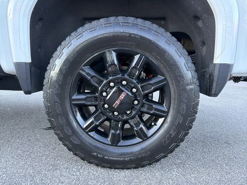 Used 2024 GMC Sierra 2500 AT4 w/ AT4 Premium Plus Package image 21
