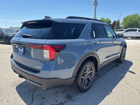 New 2026 Ford Explorer ST-Line AWD/4WD image 5