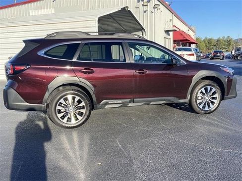 Used 2024 Subaru Outback Limited image 18