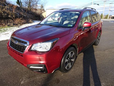 Used 2017 Subaru Forester 2.5i Premium w/ Popular Package #2A image 2