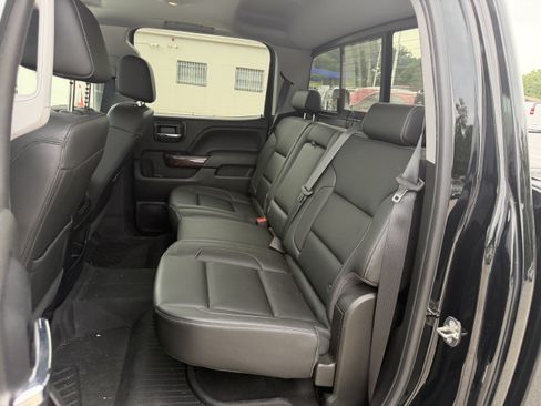 Used 2018 GMC Sierra 1500 SLT AWD/4WD image 11