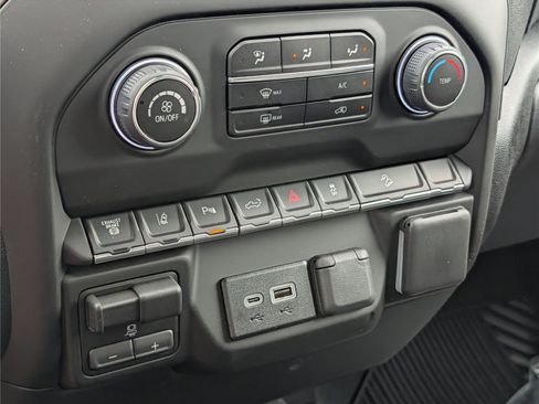 New 2026 Chevrolet Silverado 2500 Custom w/ Custom Value Package AWD/4WD image 17