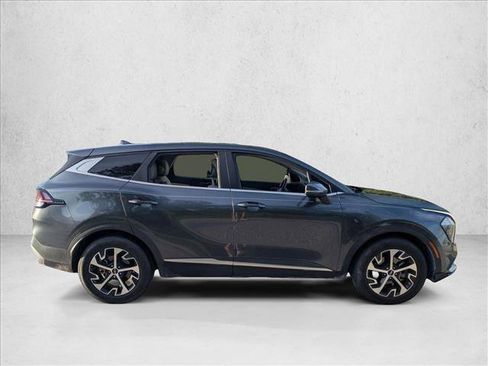 Used 2023 Kia Sportage EX FWD image 4